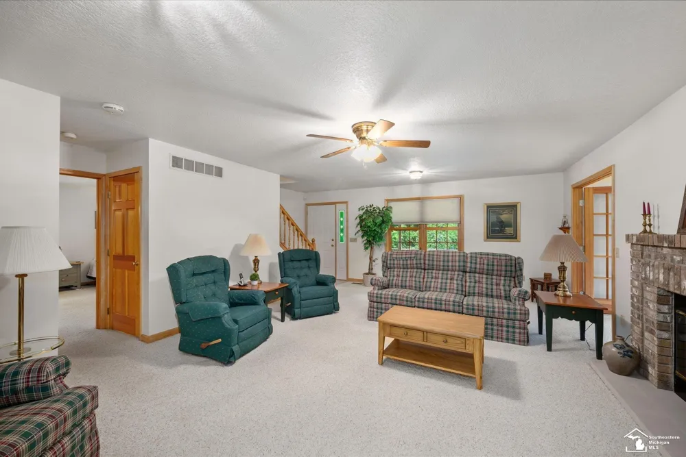 17500 Ida west Road Petersburg City, MI 49270