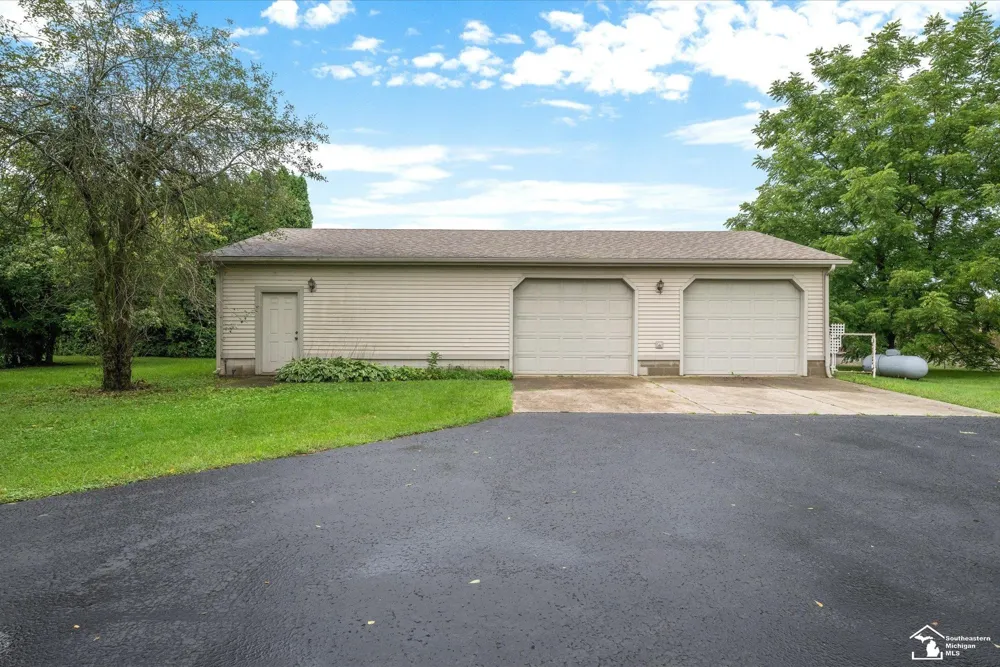 17500 Ida west Road Petersburg City, MI 49270