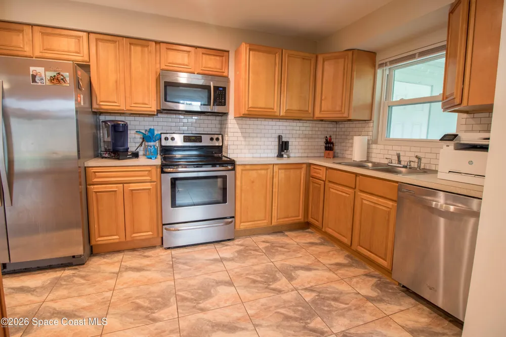 2812 Kingston Lane Melbourne, FL 32935