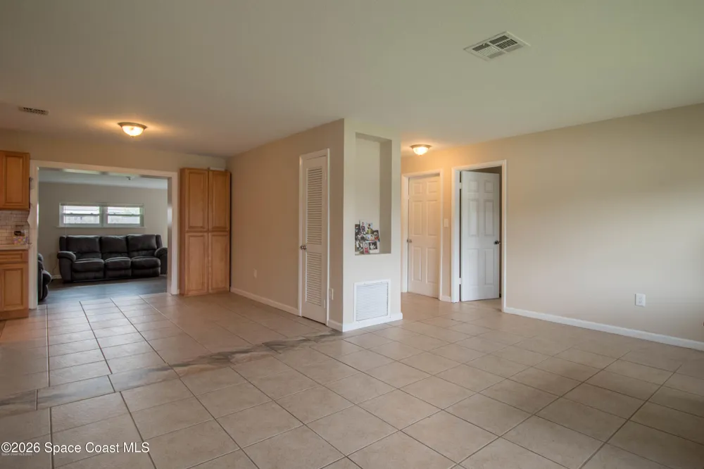 2812 Kingston Lane Melbourne, FL 32935