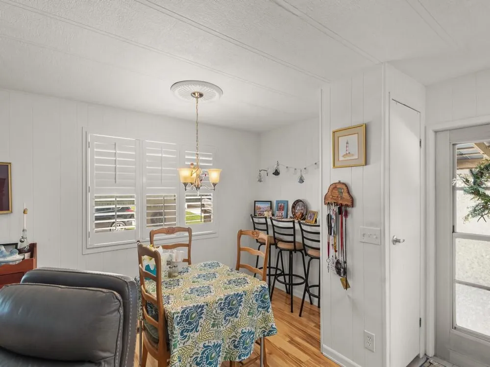 212 NE Forrest Court Jensen Beach, FL 34957