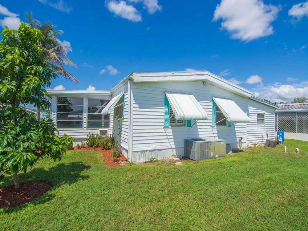 212 NE Forrest Court Jensen Beach, FL 34957