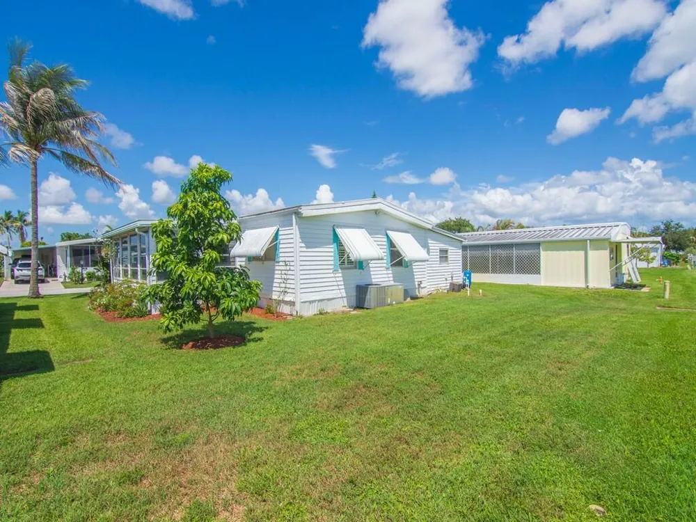 212 NE Forrest Court Jensen Beach, FL 34957