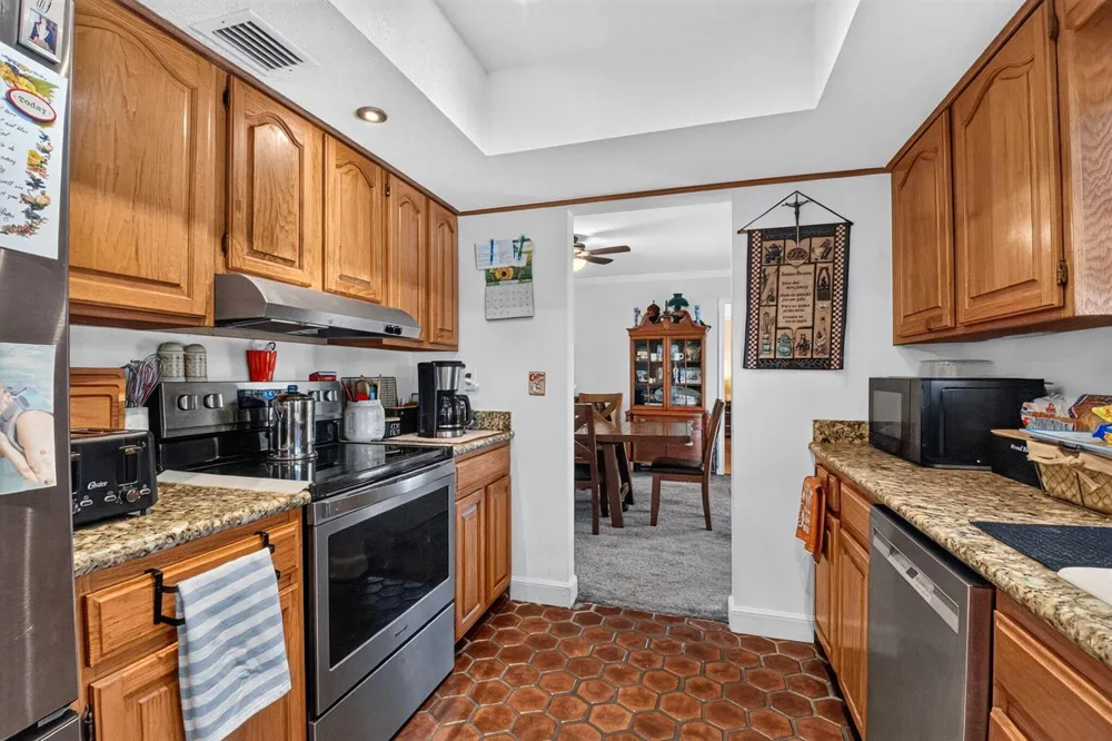 7866 SAINT ANDREWS ROAD Lake Worth, FL 33467