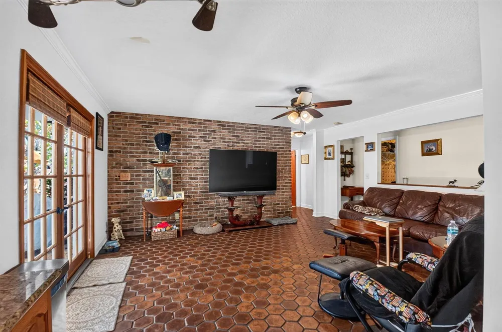 7866 SAINT ANDREWS ROAD Lake Worth, FL 33467