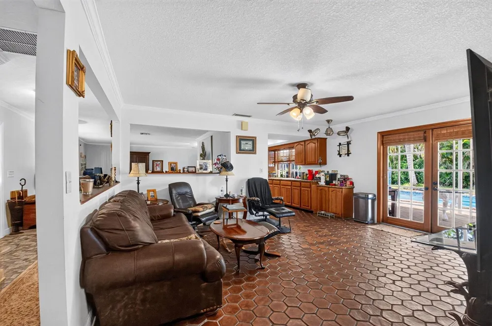 7866 SAINT ANDREWS ROAD Lake Worth, FL 33467