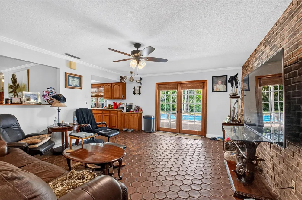 7866 SAINT ANDREWS ROAD Lake Worth, FL 33467