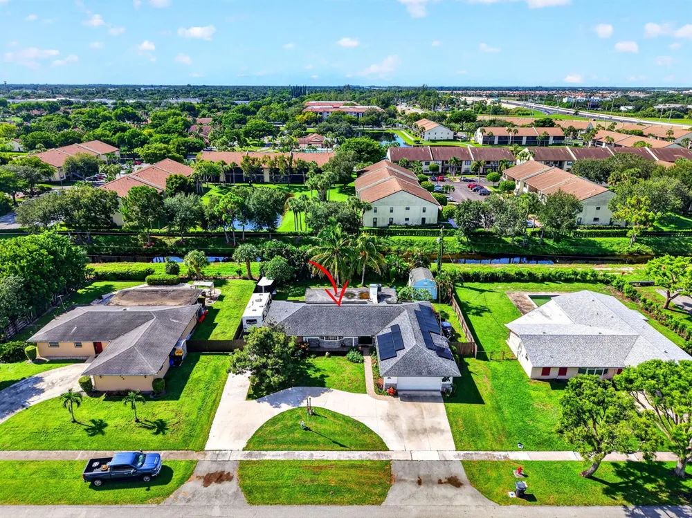 7866 SAINT ANDREWS ROAD Lake Worth, FL 33467