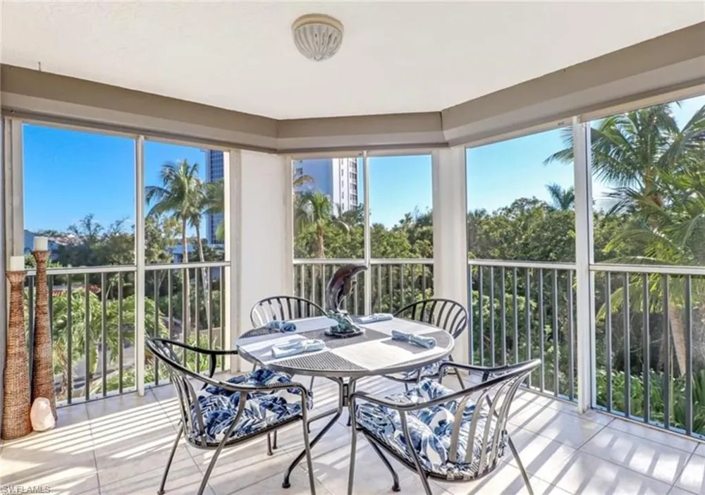 6573 Marissa Loop #202 Naples, FL 34108