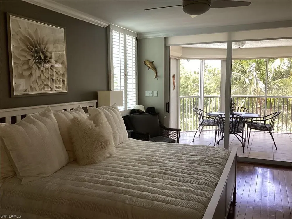 6573 Marissa Loop #202 Naples, FL 34108
