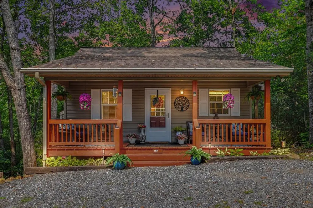 1191 Old Forge Estates Hiawassee, GA 30546