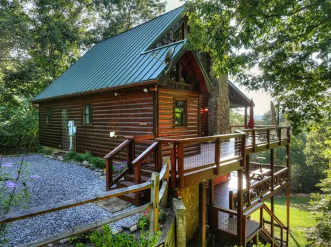 16 Mid Mountain Road