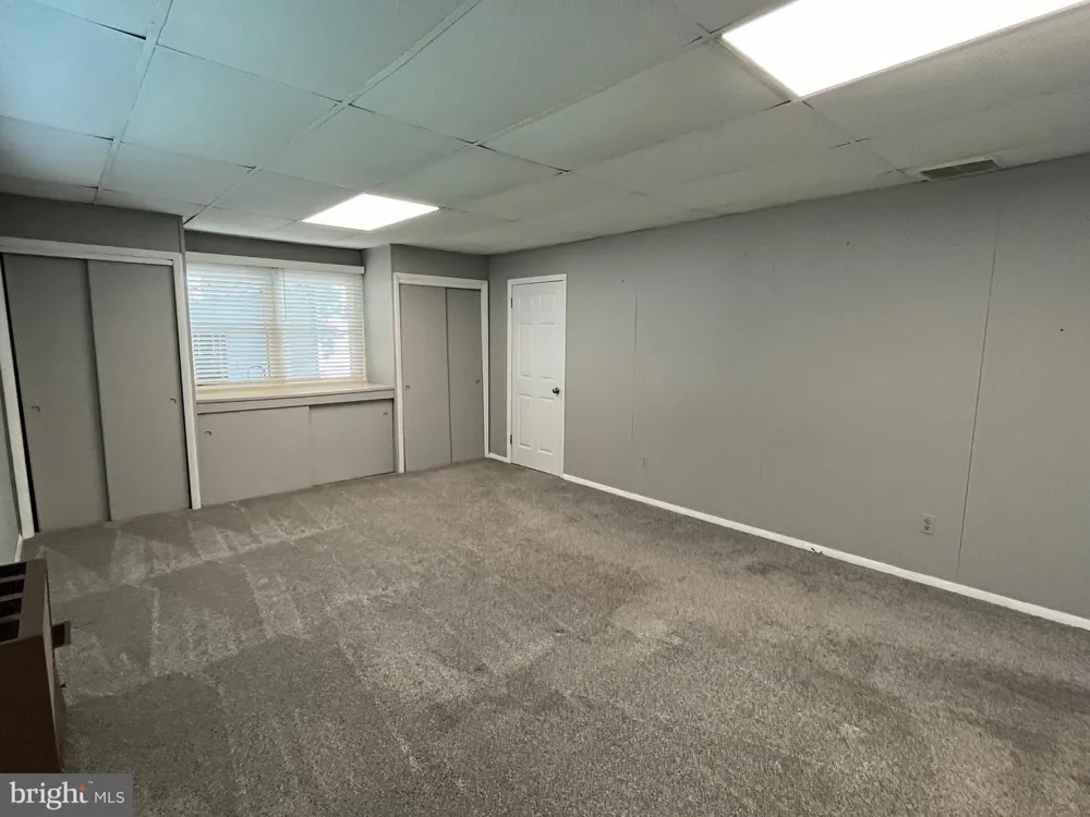 23 PAUL ROAD Maple Shade, NJ 08052