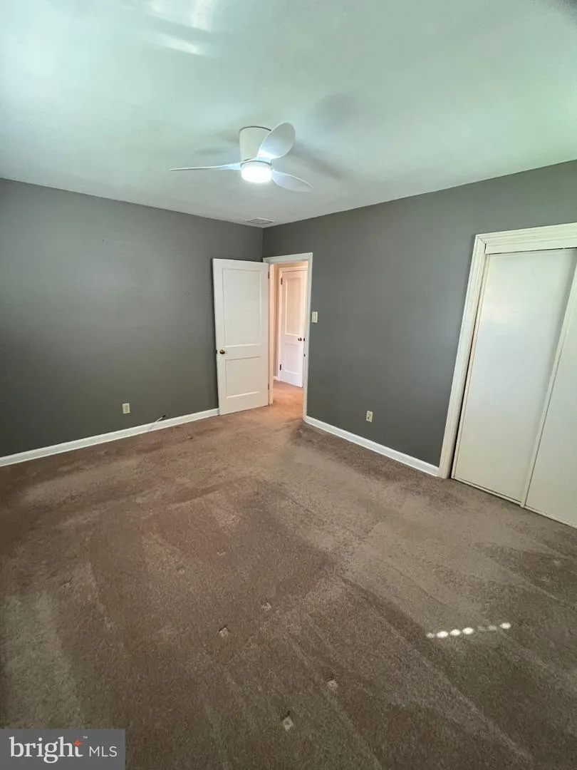 23 PAUL ROAD Maple Shade, NJ 08052