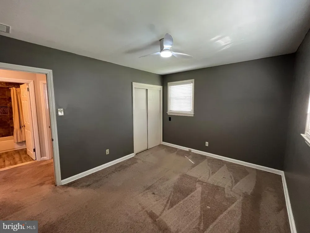 23 PAUL ROAD Maple Shade, NJ 08052