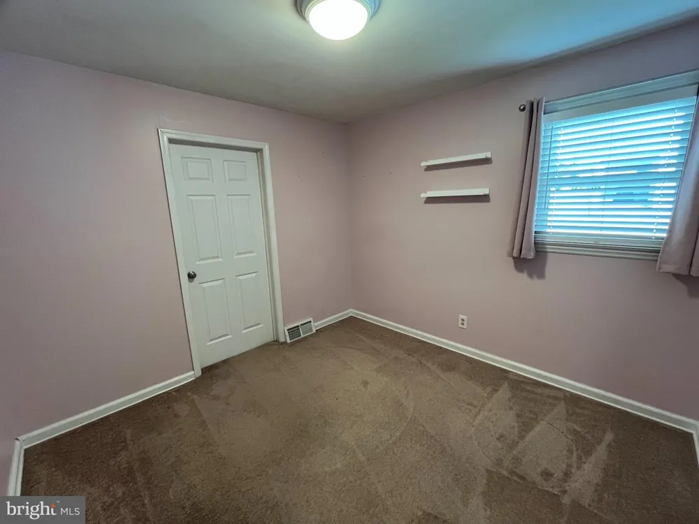 23 PAUL ROAD Maple Shade, NJ 08052
