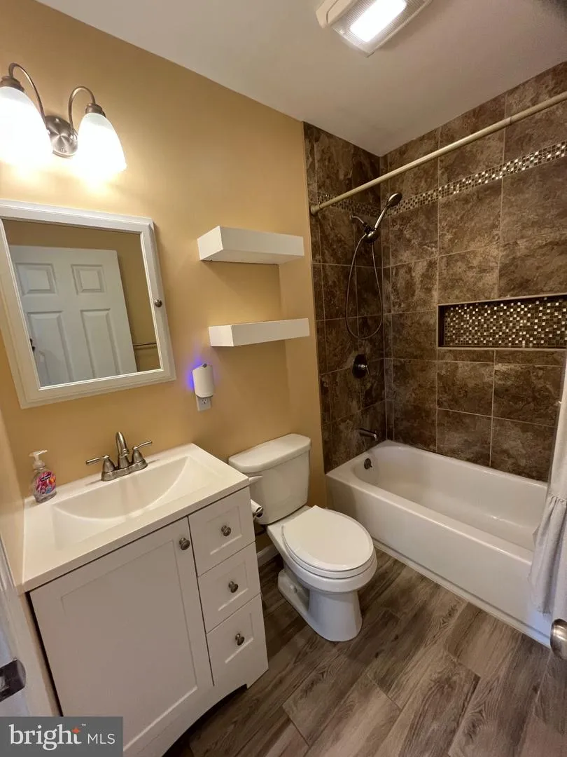 23 PAUL ROAD Maple Shade, NJ 08052