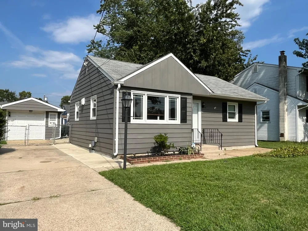 23 PAUL ROAD Maple Shade, NJ 08052