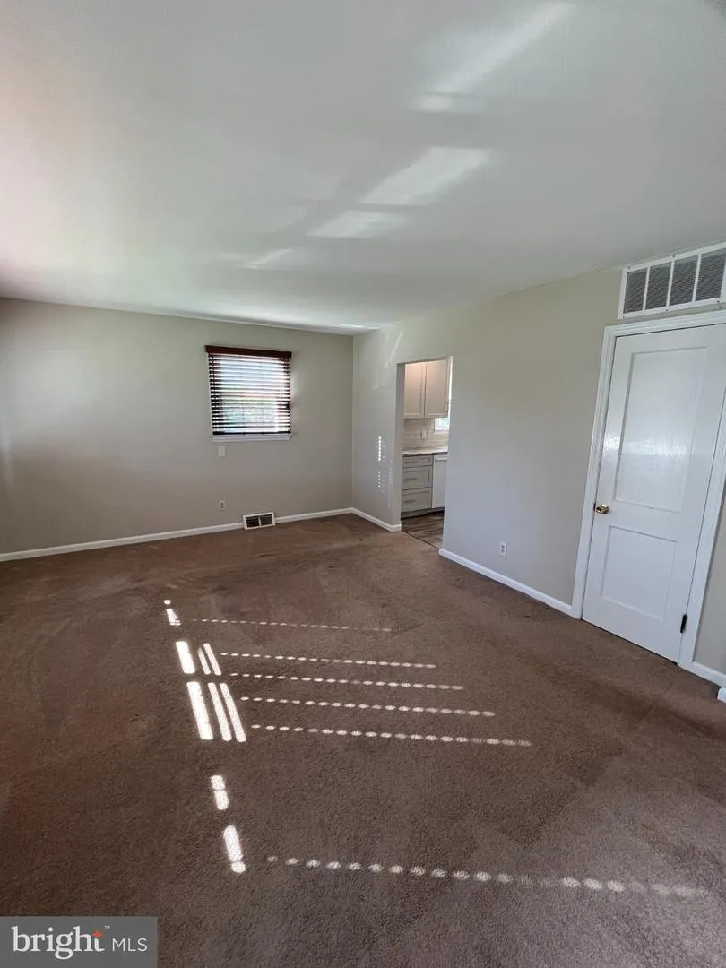 23 PAUL ROAD Maple Shade, NJ 08052