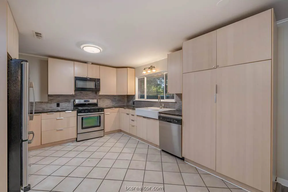 510 Olive Street Bryan, TX 77801