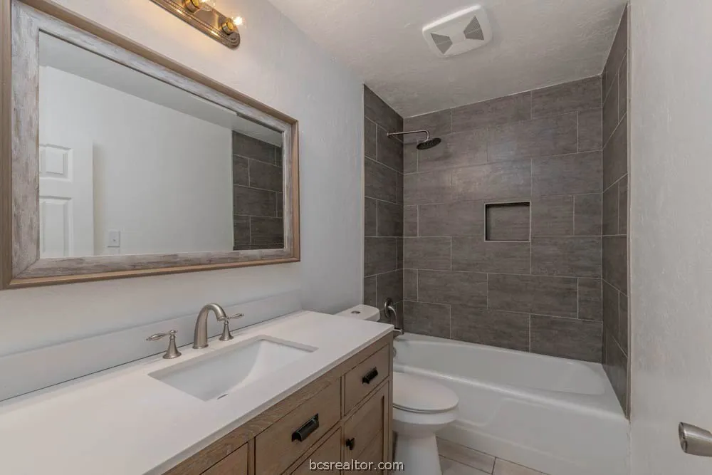 510 Olive Street Bryan, TX 77801