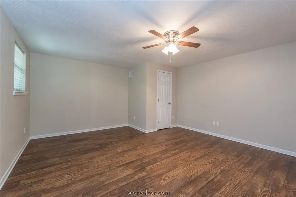 404 Day Avenue Bryan, TX 77801