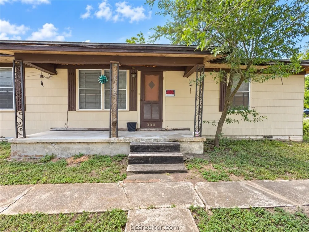 300 Elm S Cameron, TX 76520