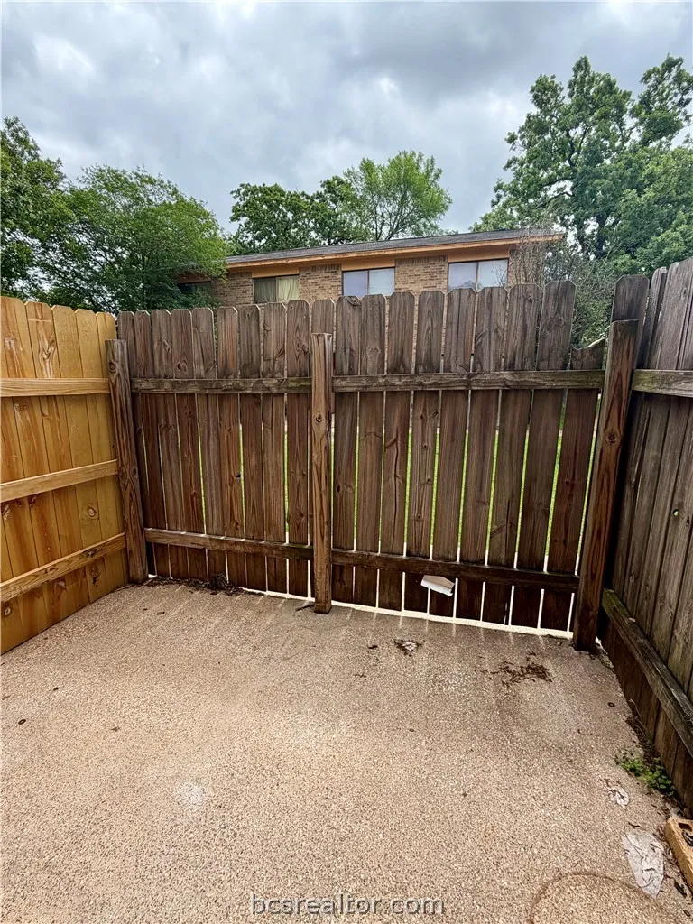 2406 Blanco Drive #D College Station, TX 77845