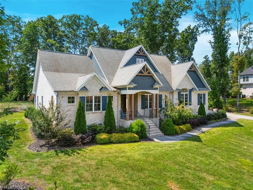 5405 Briardenn Court Summerfield, NC 27358