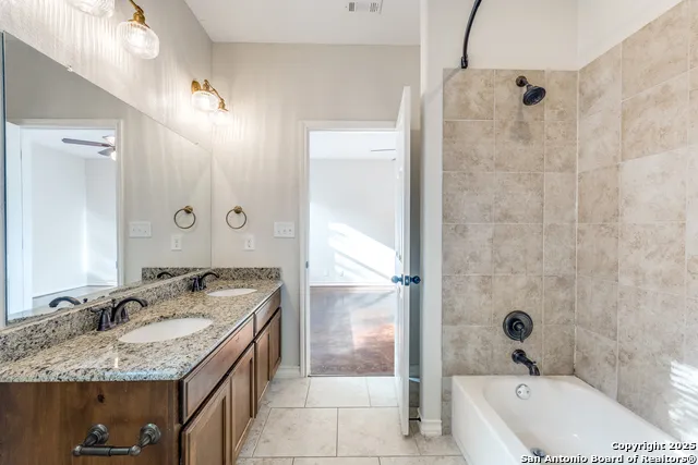 1131 ROCKY RIDGE LOOP Canyon Lake, TX 78133