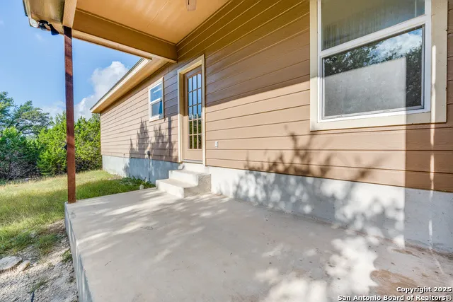 1131 ROCKY RIDGE LOOP Canyon Lake, TX 78133