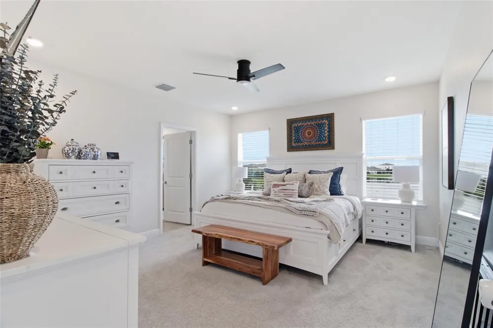 17656 CANTARINA COVE Bradenton, FL 34211