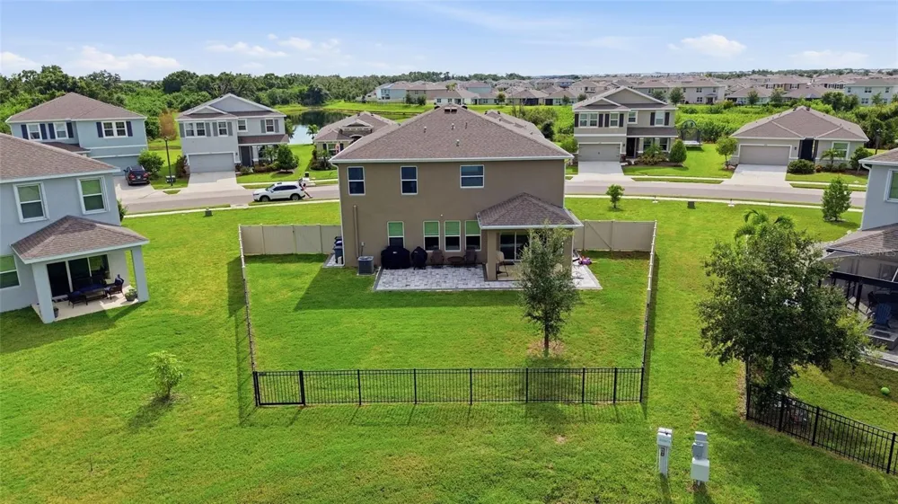 17656 CANTARINA COVE Bradenton, FL 34211