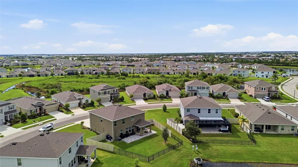 17656 CANTARINA COVE Bradenton, FL 34211