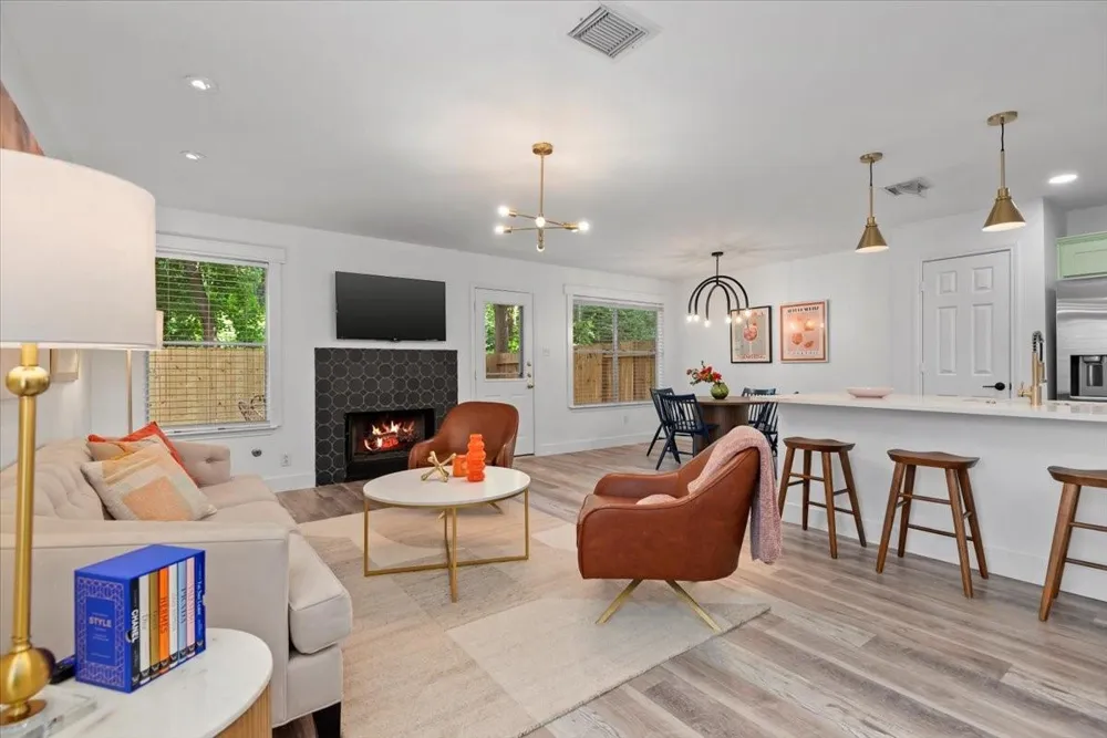 14 Yarrow Court The Woodlands, TX 77382