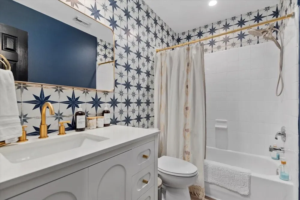 14 Yarrow Court The Woodlands, TX 77382