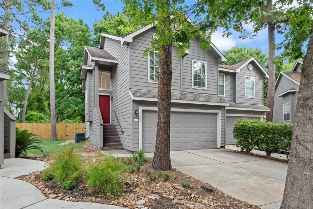 14 Yarrow Court The Woodlands, TX 77382