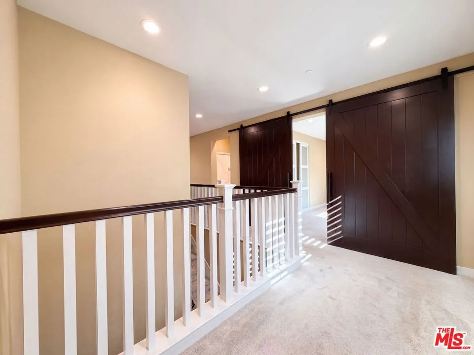 627 E Orange Blossom Way Azusa, CA 91702