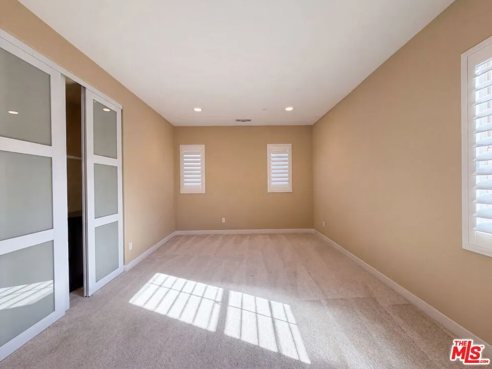 627 E Orange Blossom Way Azusa, CA 91702