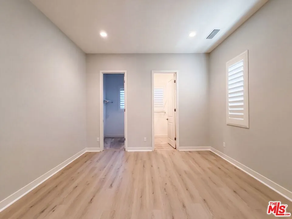 627 E Orange Blossom Way Azusa, CA 91702