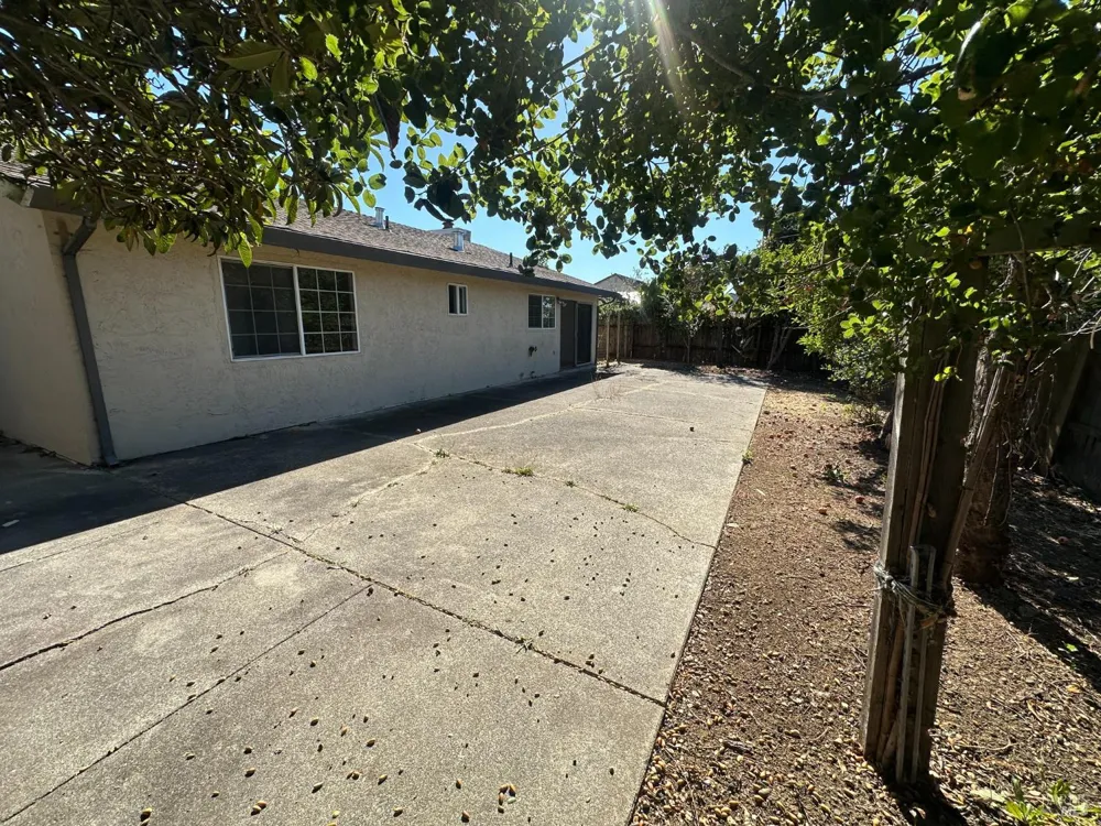 484 Basalt Drive Vallejo, CA 94589