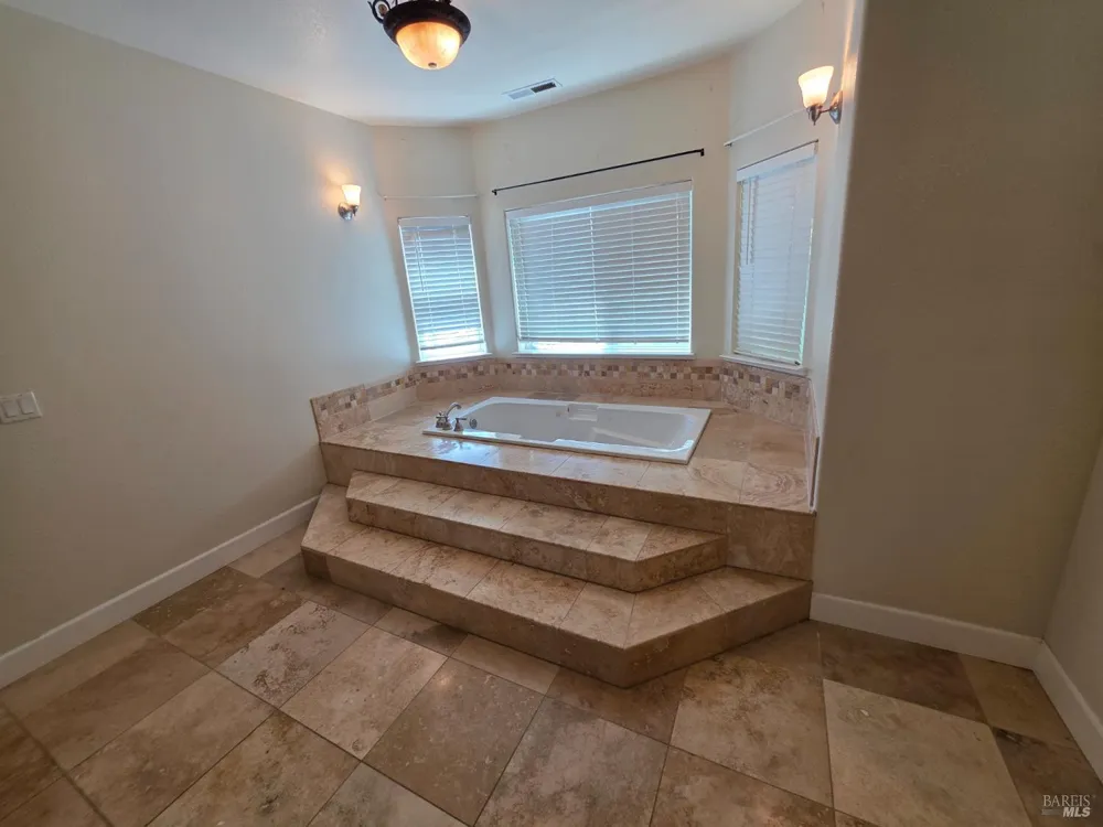 18817 Dove Court Hidden Valley Lake, CA 95467