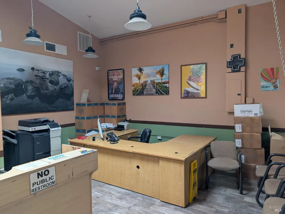 2550 Oak Street Napa, CA 94559