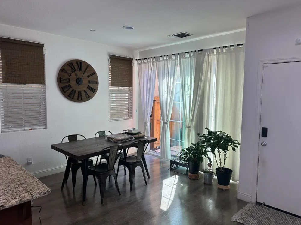 4515 Lerino Walk Sacramento, CA 95823