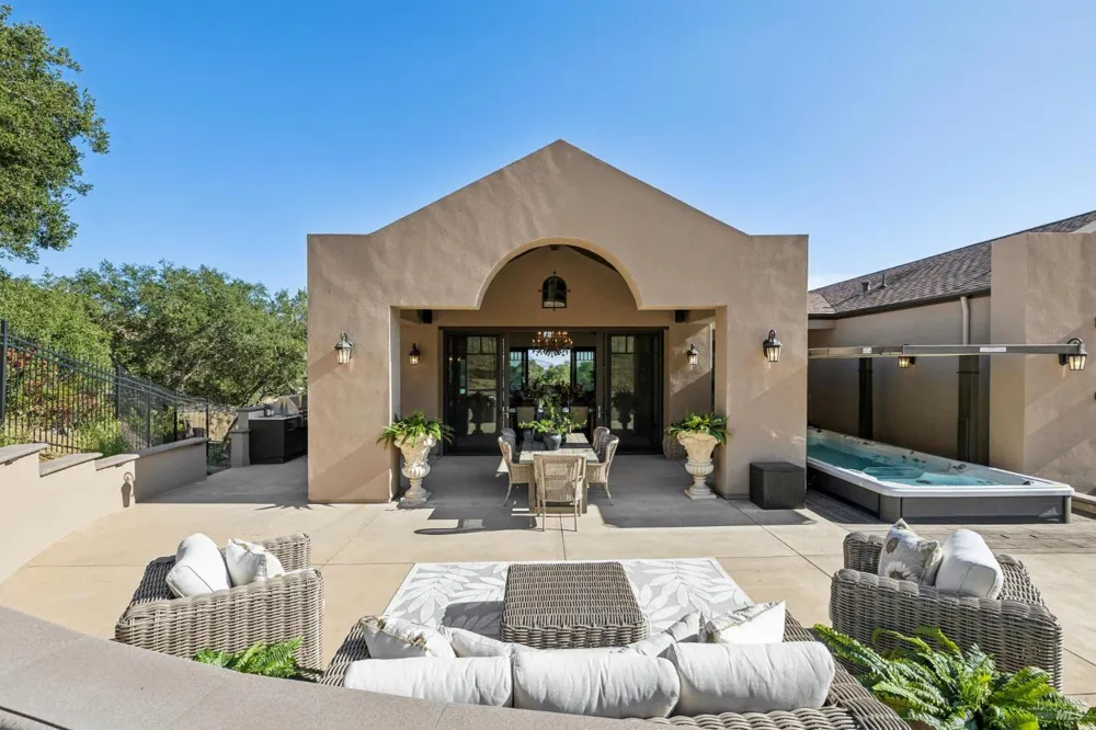 3714 Autumn Glen Court Santa Rosa, CA 95403