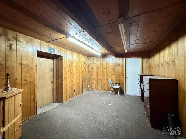 32940 Collins Lane Fort Bragg, CA 95437