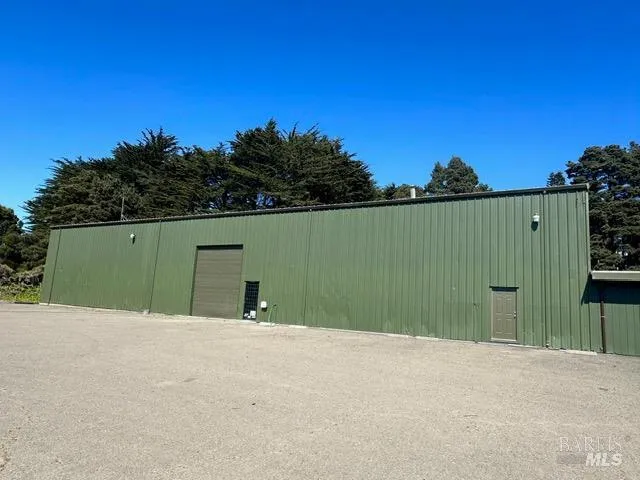32940 Collins Lane Fort Bragg, CA 95437