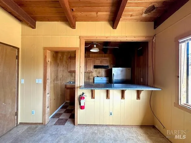 32940 Collins Lane Fort Bragg, CA 95437