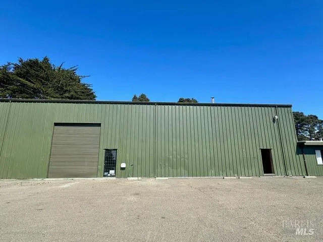 32940 Collins Lane Fort Bragg, CA 95437