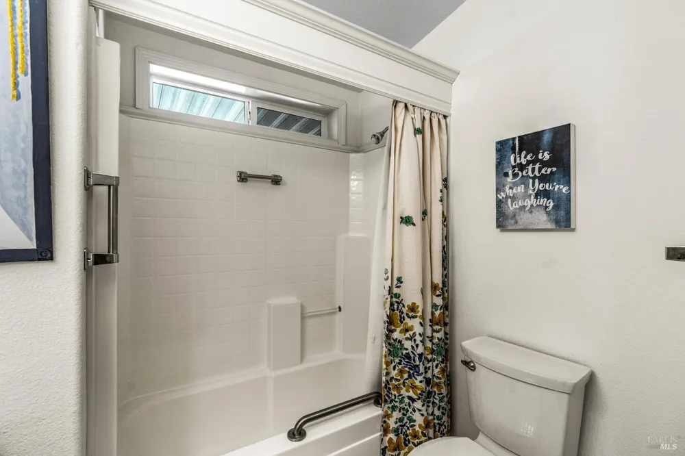 415 Oak Drive Napa, CA 94558